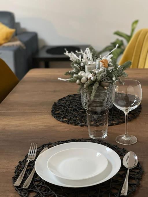 טימישוארה Apartament La Casa מראה חיצוני תמונה